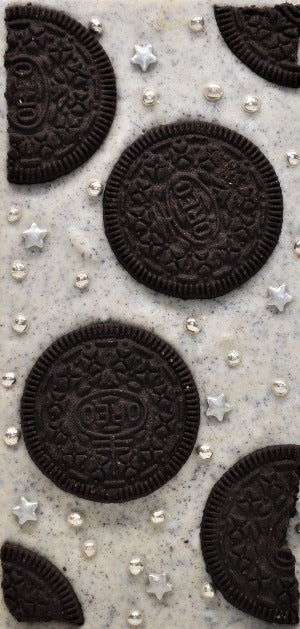 Cookies & Cream Chocolate Bar